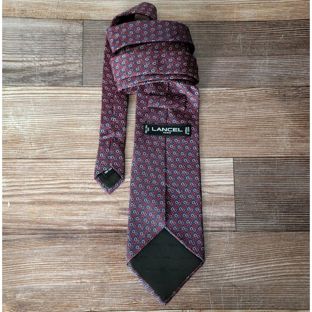 Lancel Paris Mens Neck tie 100% Silk Made in France 3.75"W x 58.5"L